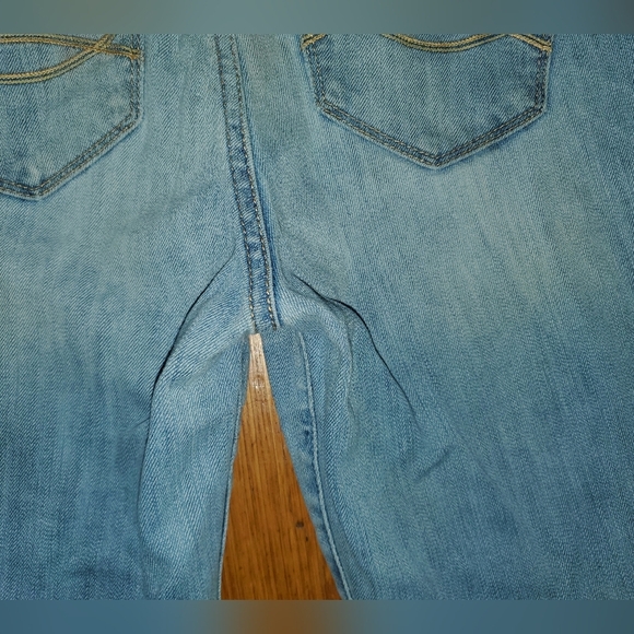 Abercrombie & Fitch Light Blue Skinny Jeans - Picture 7 of 11